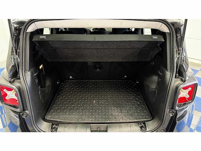 Jeep - 2019 - renegade - personenauto - afbeelding 16 van  41
