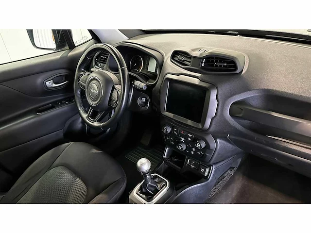 Jeep - 2019 - renegade - personenauto - afbeelding 17 van  41