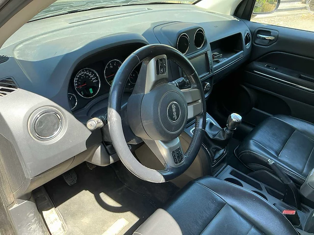 Jeep compass personenauto - afbeelding 10 van  35