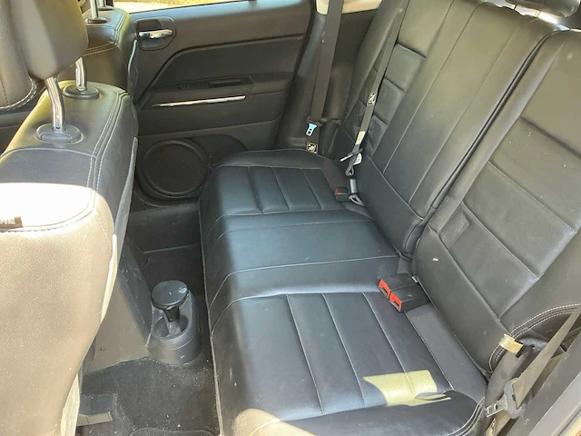 Jeep compass personenauto - afbeelding 16 van  35