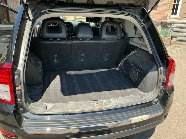 Jeep compass personenauto - afbeelding 19 van  35