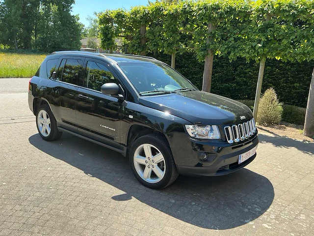 Jeep compass personenauto - afbeelding 30 van  35