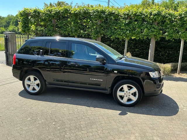 Jeep compass personenauto - afbeelding 31 van  35