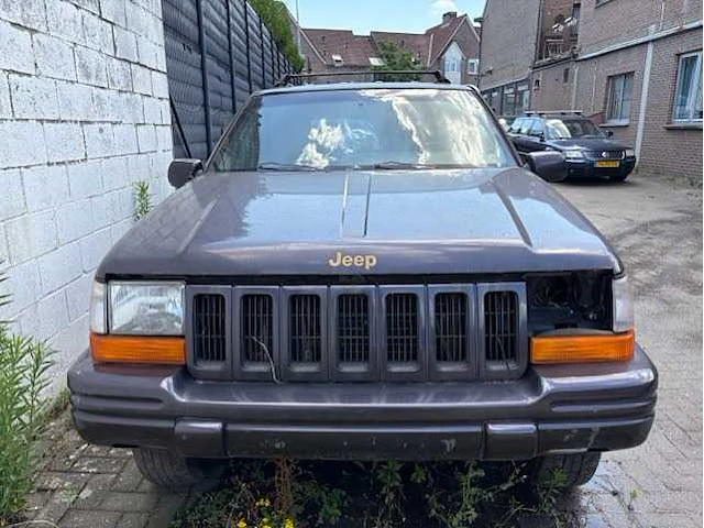 Jeep grand cherokee - 5.2i v8 limited - afbeelding 10 van  16