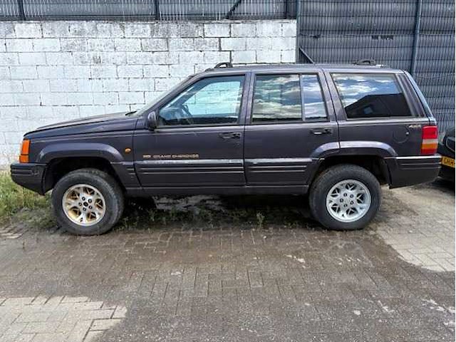 Jeep grand cherokee - 5.2i v8 limited - afbeelding 10 van  17