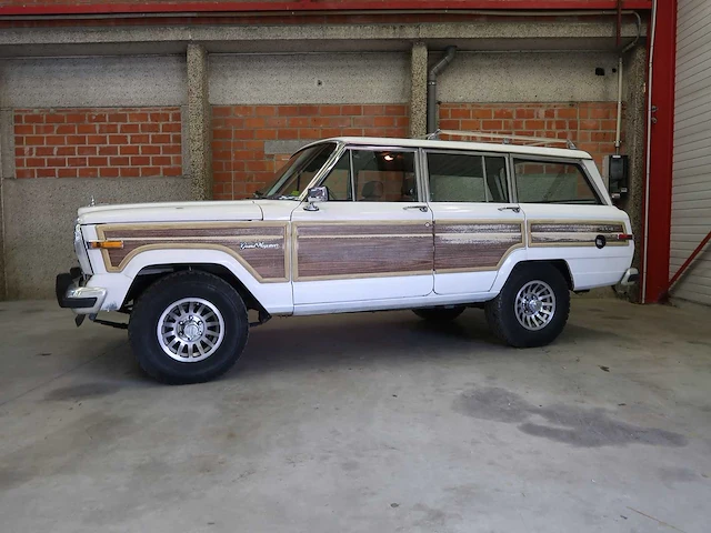 Jeep grand wagoneer - afbeelding 1 van  73