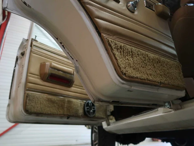 Jeep grand wagoneer - afbeelding 42 van  73