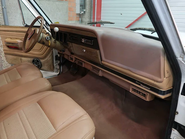 Jeep grand wagoneer - afbeelding 48 van  73