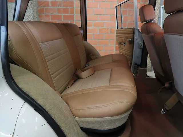 Jeep grand wagoneer - afbeelding 52 van  73