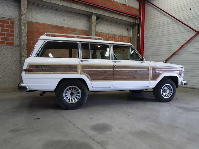 Jeep grand wagoneer - afbeelding 8 van  73