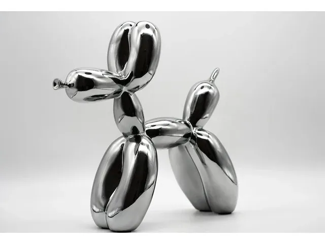 Jeff koons, silver gray balloon dog xxl - afbeelding 2 van  3