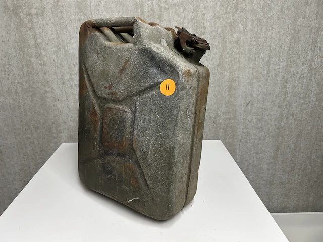 Jerrycan uk 20l 1943 - afbeelding 2 van  2