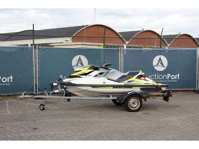 Jetski seadoo rxp-rs 300 benzine 2017 (marge) - afbeelding 1 van  1