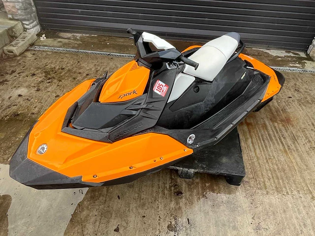Jetski seadoo spark - afbeelding 1 van  6