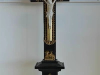 Jezus aan het kruis h= 56cm - afbeelding 1 van  5