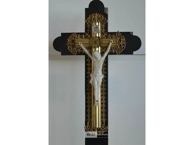 Jezus aan het kruis h= 56cm - afbeelding 2 van  5