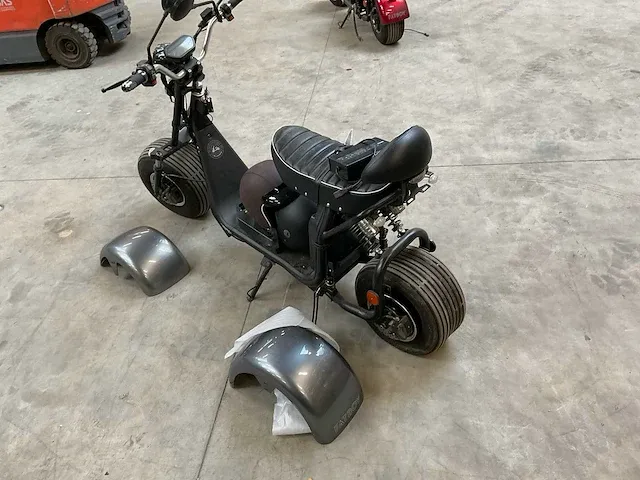 Jinyi jy-es057 e-scooter - afbeelding 9 van  16