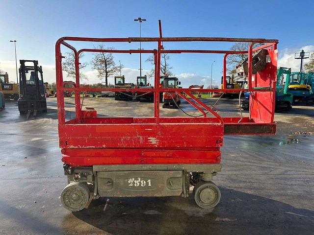 Jlg - 2005 - 1930e - schaarlift - afbeelding 14 van  26