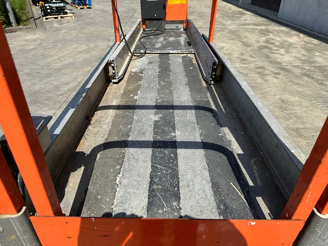 Jlg - 2006 - 1930es - schaarlift - afbeelding 3 van  37