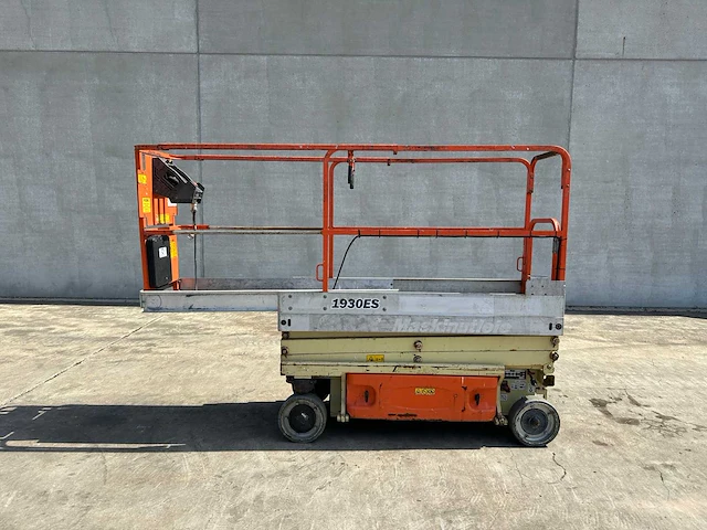 Jlg - 2006 - 1930es - schaarlift - afbeelding 36 van  37