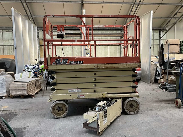 Jlg - hoogwerker (13m) - afbeelding 1 van  9