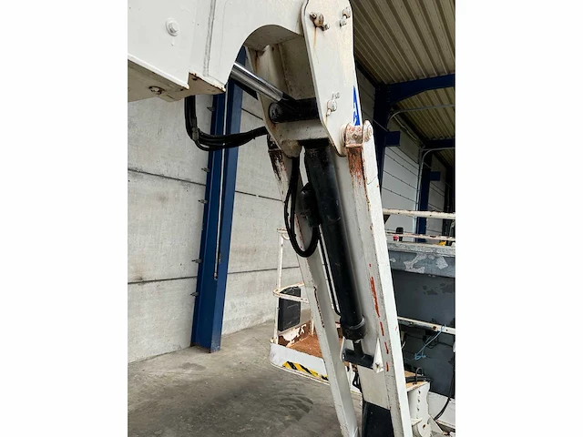 Jlg lift - ndt16017 - hoogwerker - 2005 - afbeelding 14 van  37