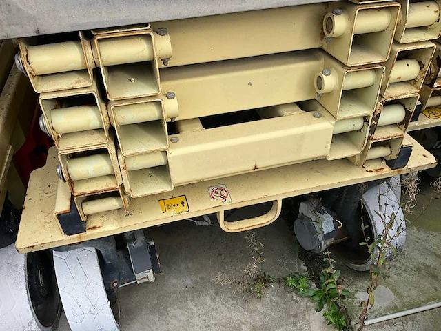 Jlg schaarhoogwerker (3x) - electrisch - afbeelding 9 van  13