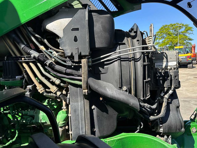 John deere - 2013 - 7230r - vierwielaangedreven landbouwtractor - afbeelding 46 van  64
