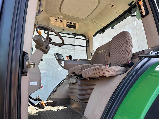 John deere - 2013 - 7230r - vierwielaangedreven landbouwtractor - afbeelding 47 van  64