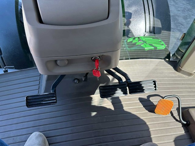 John deere - 2013 - 7230r - vierwielaangedreven landbouwtractor - afbeelding 59 van  64