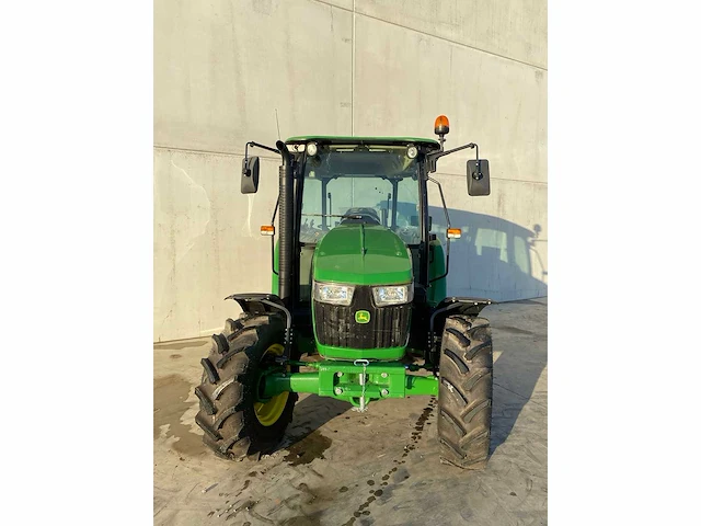 John deere - 5058e - 4-wheel drive tractor - 2025 - afbeelding 6 van  12
