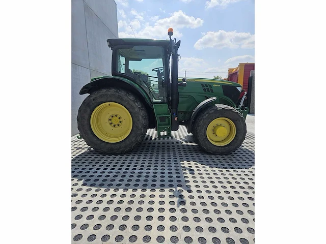 John deere - 6150r - 4-wheel drive tractor - 2014 - afbeelding 2 van  8