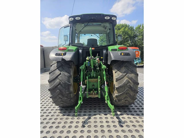 John deere - 6150r - 4-wheel drive tractor - 2014 - afbeelding 4 van  8
