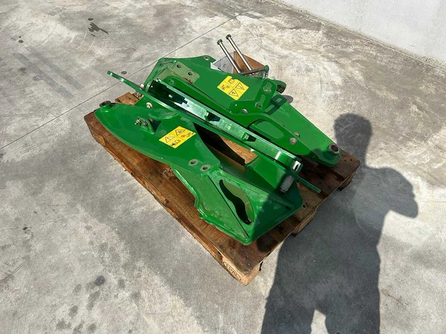 John deere - 653 - front loaders and accesories - 2010 - afbeelding 5 van  8