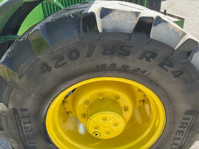 John deere - 6600 - vierwielaangedreven landbouwtractor - 1994 - afbeelding 8 van  18