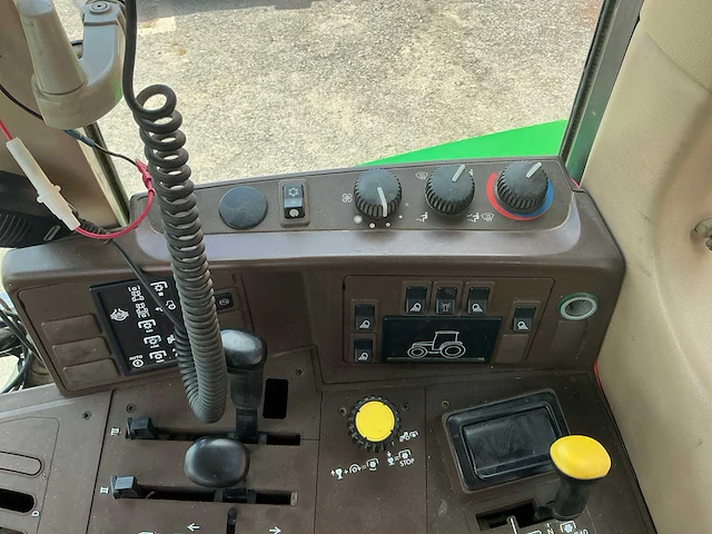 John deere - 6910 as - vierwielaangedreven landbouwtractor - afbeelding 43 van  77