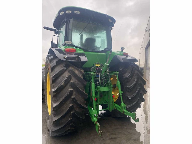 John deere - 7230r - 4-wheel drive tractor - 2013 - afbeelding 8 van  12