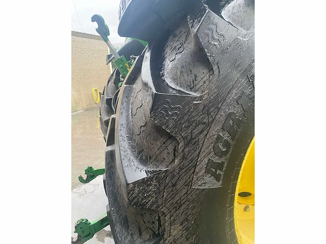 John deere - 7230r - 4-wheel drive tractor - 2013 - afbeelding 9 van  12