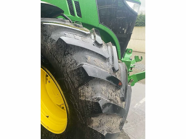 John deere - 7230r - 4-wheel drive tractor - 2013 - afbeelding 10 van  12