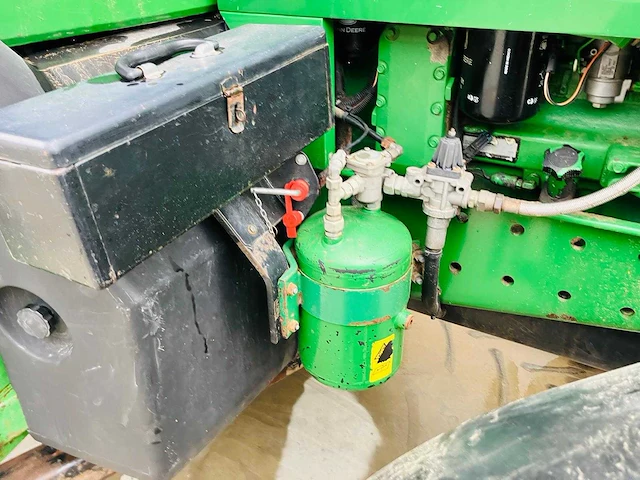 John deere - 7700 - 4-wheel drive tractor - 1996 - afbeelding 7 van  20