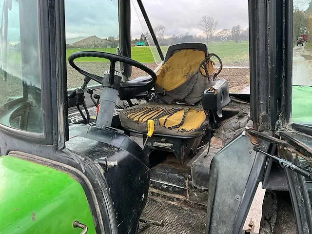 John deere 4240s landbouw tractor - afbeelding 11 van  26