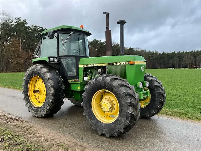John deere 4240s landbouw tractor - afbeelding 24 van  26