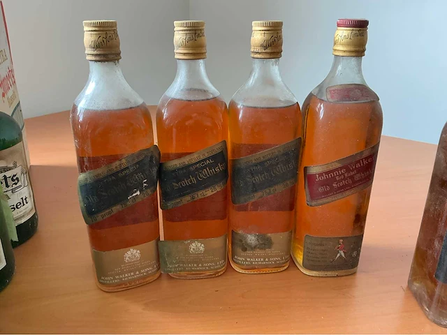 Johnnie walker whiskey whiskey (4x) - afbeelding 1 van  2