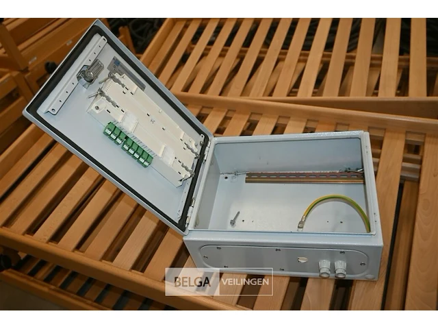 Johnson controls kast - afbeelding 4 van  8