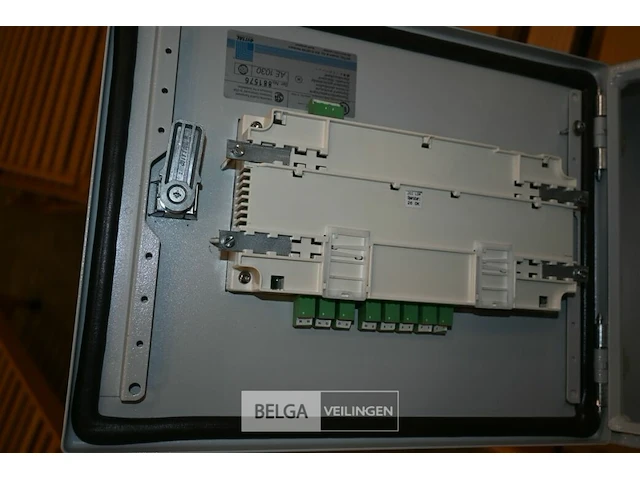 Johnson controls kast - afbeelding 5 van  8