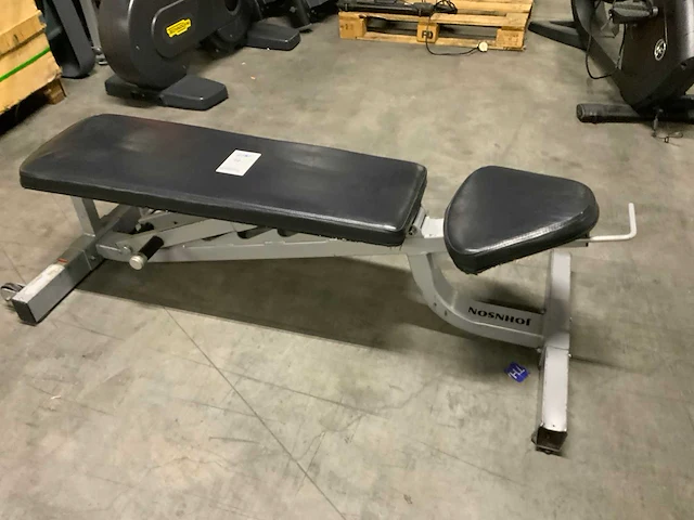 Johnsson adjustable bench krachtstation - afbeelding 3 van  4