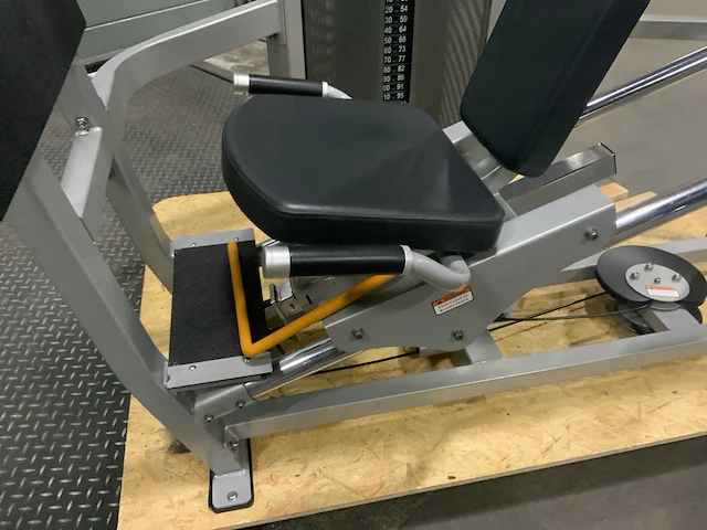 Johnsson commercial legpress krachtstation - afbeelding 5 van  7