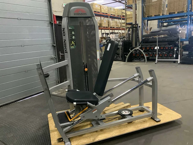 Johnsson commercial legpress krachtstation - afbeelding 6 van  7