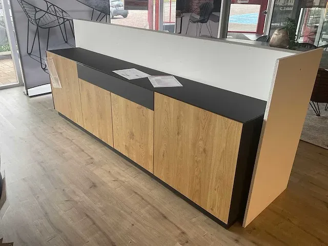 Joli curve xxl eetkamertafel met stoelen - afbeelding 7 van  8