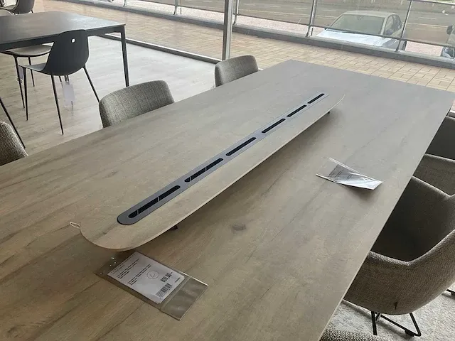 Joli layers eetkamertafel met stoelen - afbeelding 10 van  10